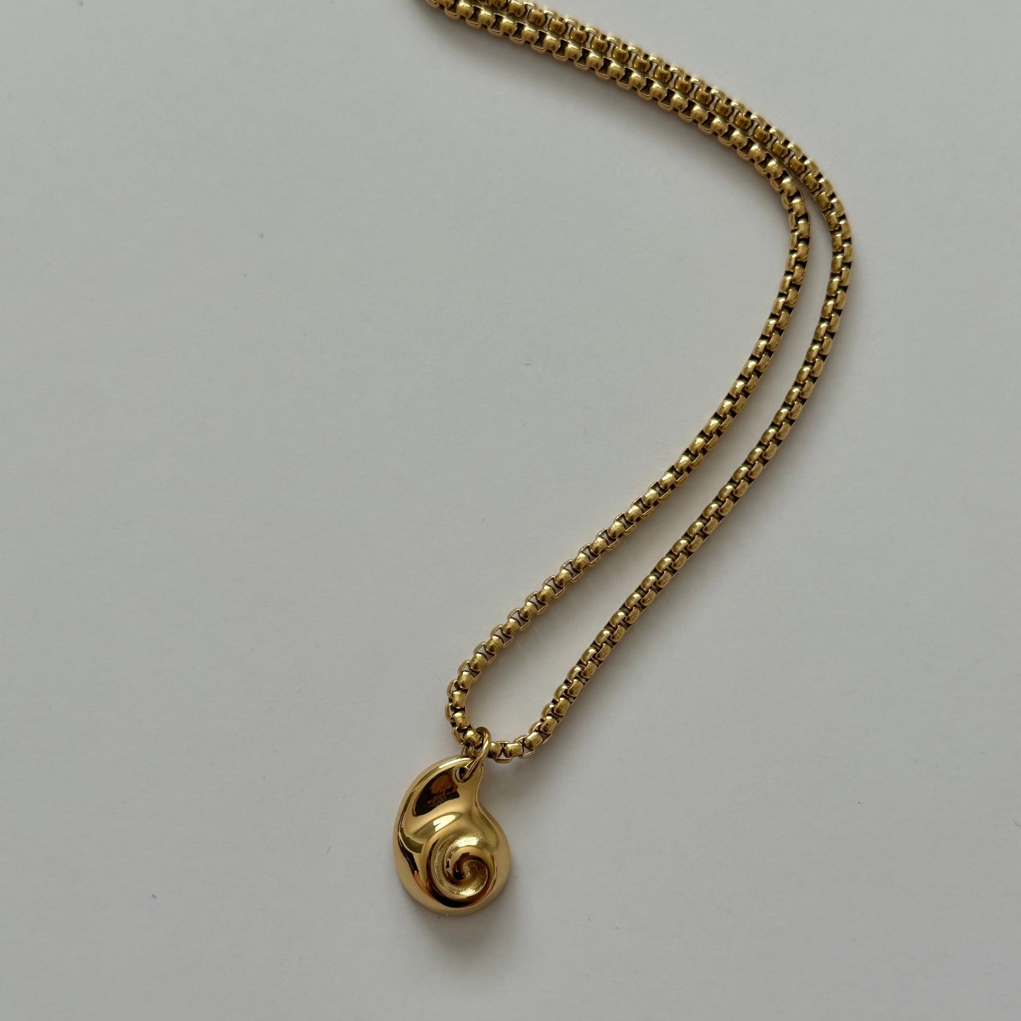 Nautilus Necklace - Gold - Namaste Jewelry Canada