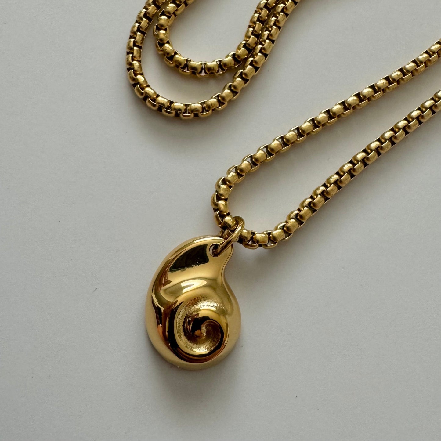 Nautilus Necklace - Gold - Namaste Jewelry Canada