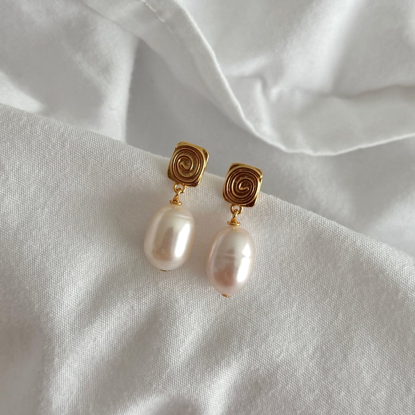 Saada Hoops - Gold - Namaste Jewelry Canada