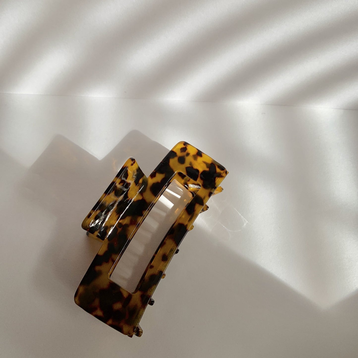Creme Claw Clip - Namaste Jewelry Canada