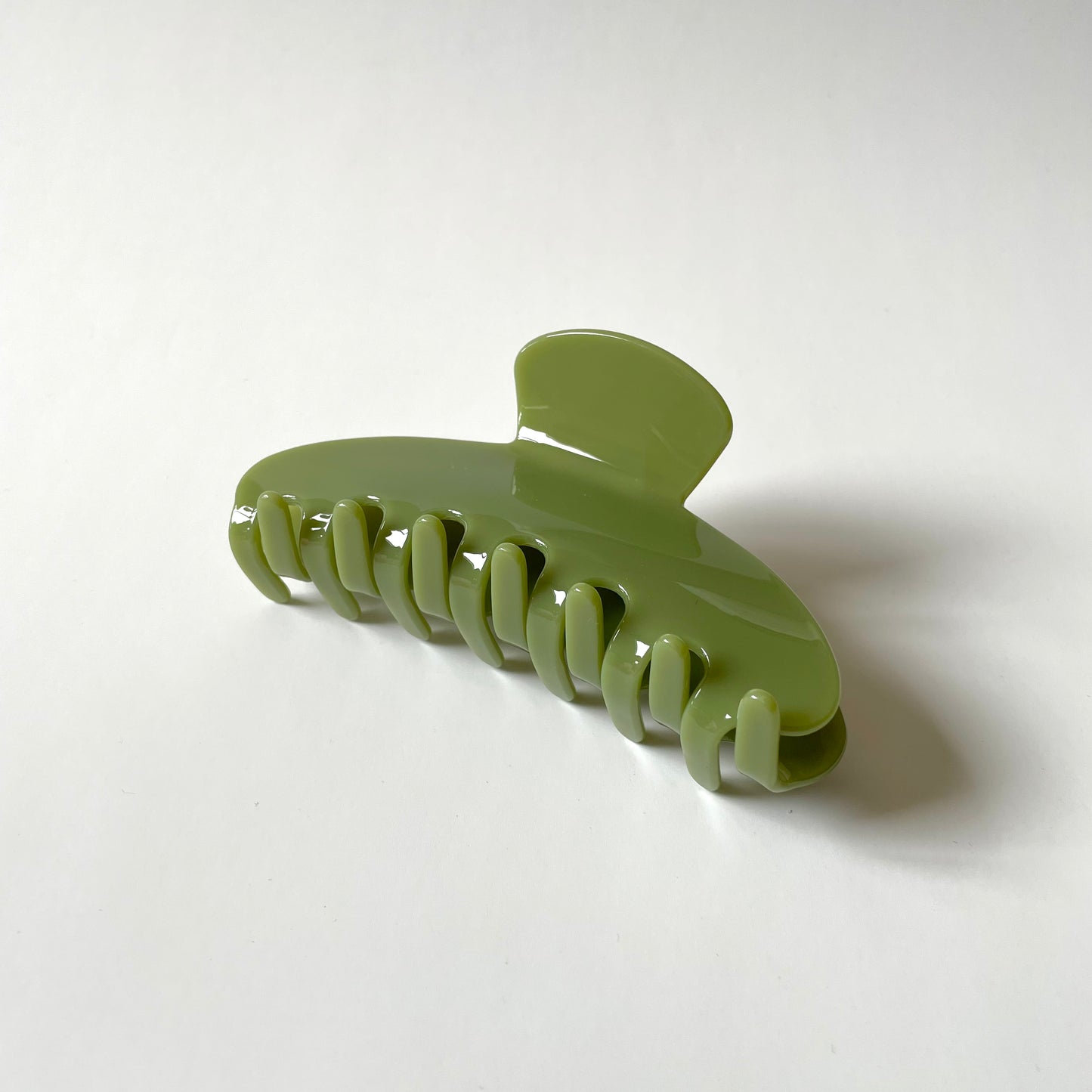 Becca Jumbo Claw Clip