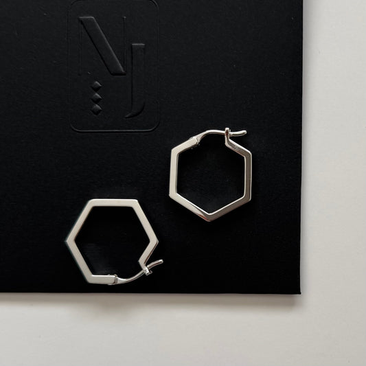 Hexagon minimal hoops 2.0- Silver