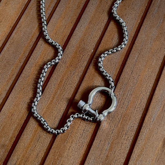 Horseshoe Carabiner Necklace - Silver - Namaste Jewelry Canada