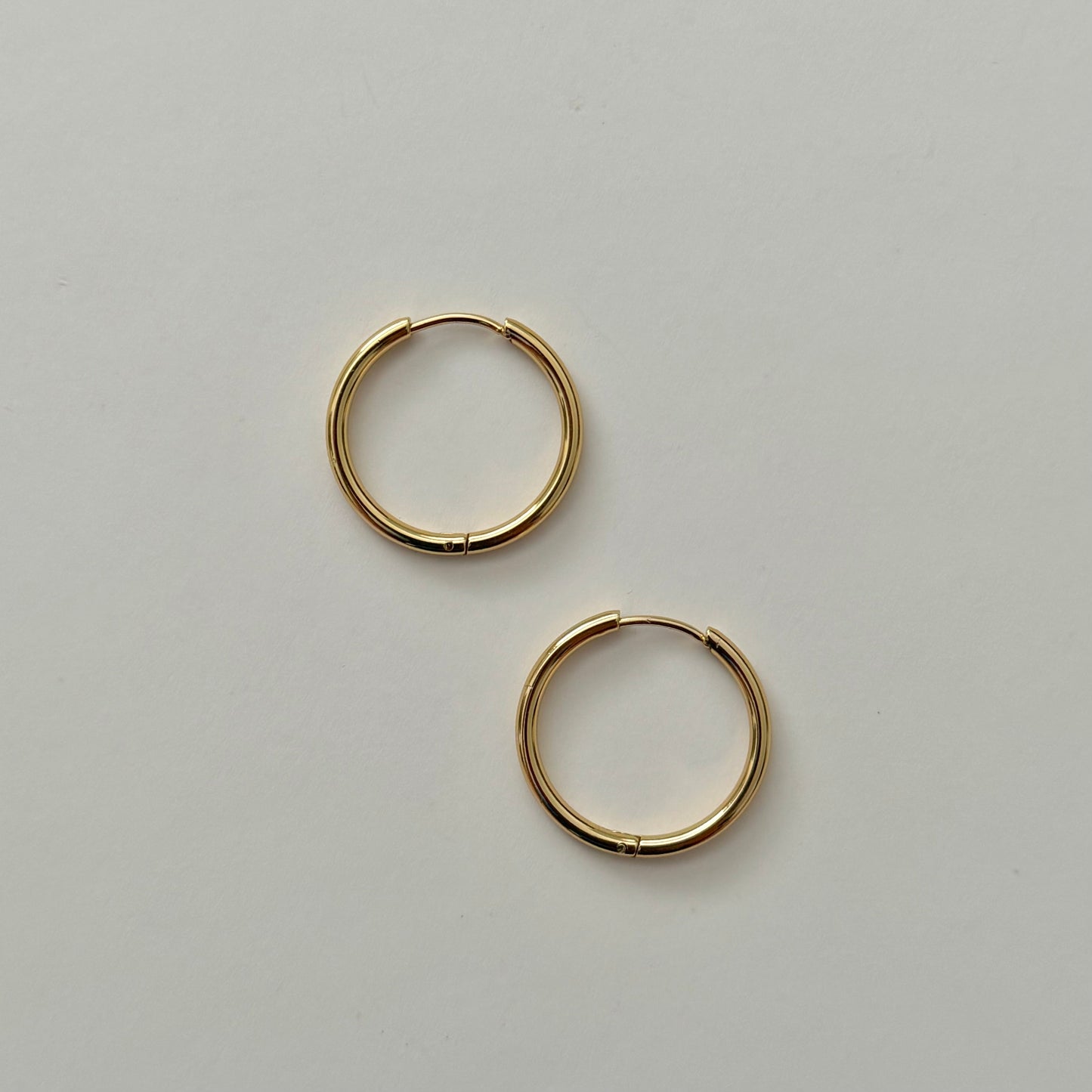 Minimal Hoops 2.0 - 22mm - Namaste Jewelry Canada