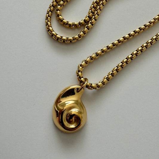 Nautilus Necklace - Gold - Namaste Jewelry Canada