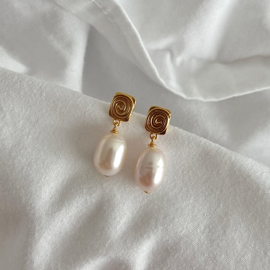 Saada Hoops - Gold - Namaste Jewelry Canada