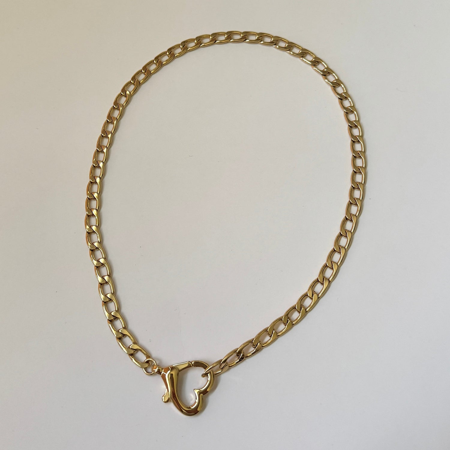 Saiba Heart Clasp Necklace - Gold - Namaste Jewelry Canada