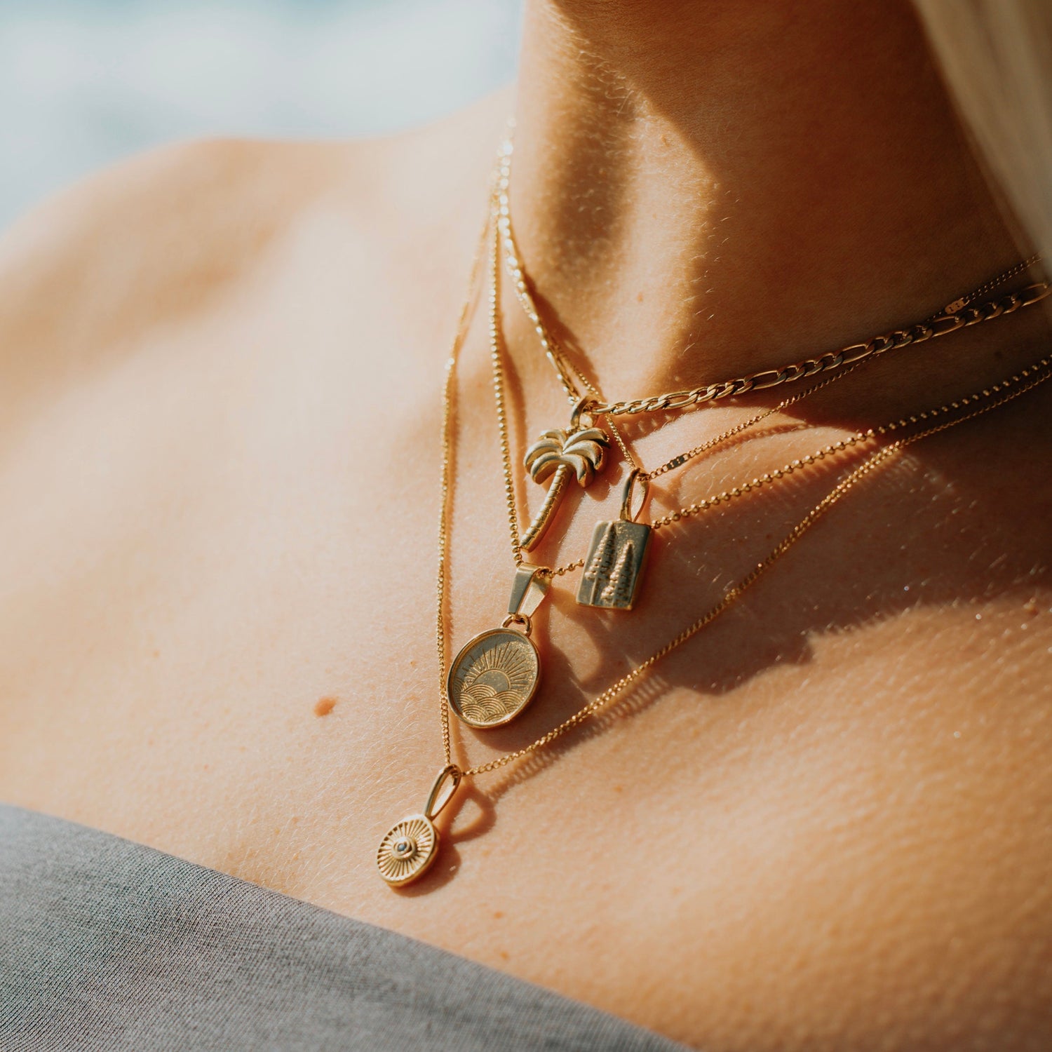 I am Strong Affirmation Necklace- Gold - Namaste Jewelry Canada