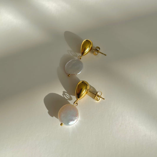 La Larme Pearl Earrings - Namaste Jewelry Canada